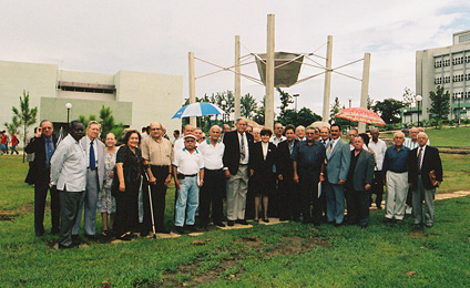Uno de los legados de CAAM-50 es la escultura denominada Monumento Hist&oacute;rico 2000, que conmemora el cincuentenario del din&aacute;mico grupo. <br>Archivo