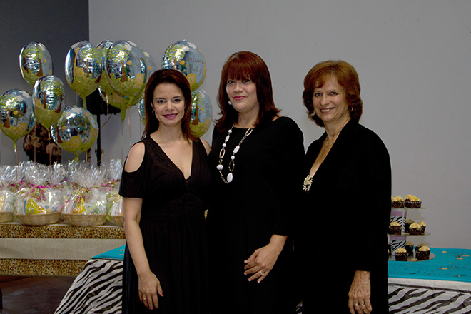 En el orden acostumbrado, las profesoras Rose M. M&eacute;ndez, Ana C. L&oacute;pez y Maria Cortina.<br>Joshua Arbelo/Taller de Estudiantes Prensa RUM