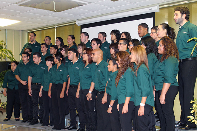 <em>Corium Canticus</em> deleit&oacute; a los presentes en la actividad inaugural.<br>Wilfredo J. Burgos Matos/Taller de Estudiantes Prensa RUM