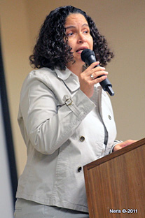 La doctora Lissette Rol&oacute;n Collazo coordin&oacute; el evento como pre&aacute;mbulo a la quinta edici&oacute;n del <em>Coloquio del Otro La�o</em>, que se celebrar&aacute; el pr&oacute;ximo a&ntilde;o.<br>Foto de Archivo: Jos&eacute; Fernando Neris