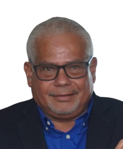 Ingeniero Alvin Crespo Laboy profesor del módulo de finanzas y deporte