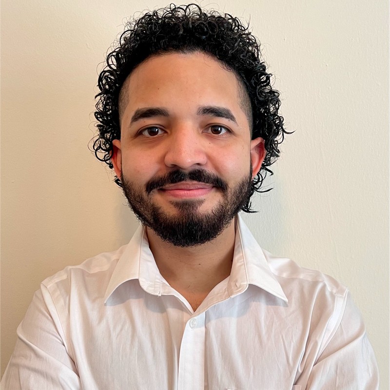 Kevin J Ruiz