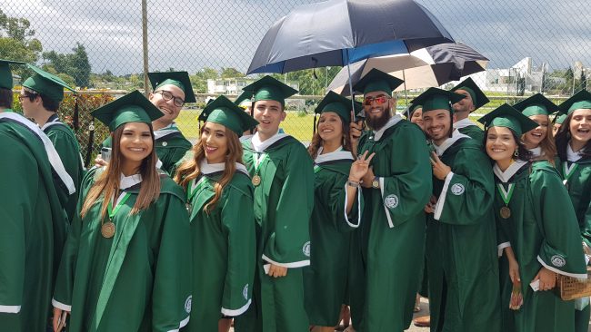 Estudiantes de nuestra Facultad de Artes y Ciencias