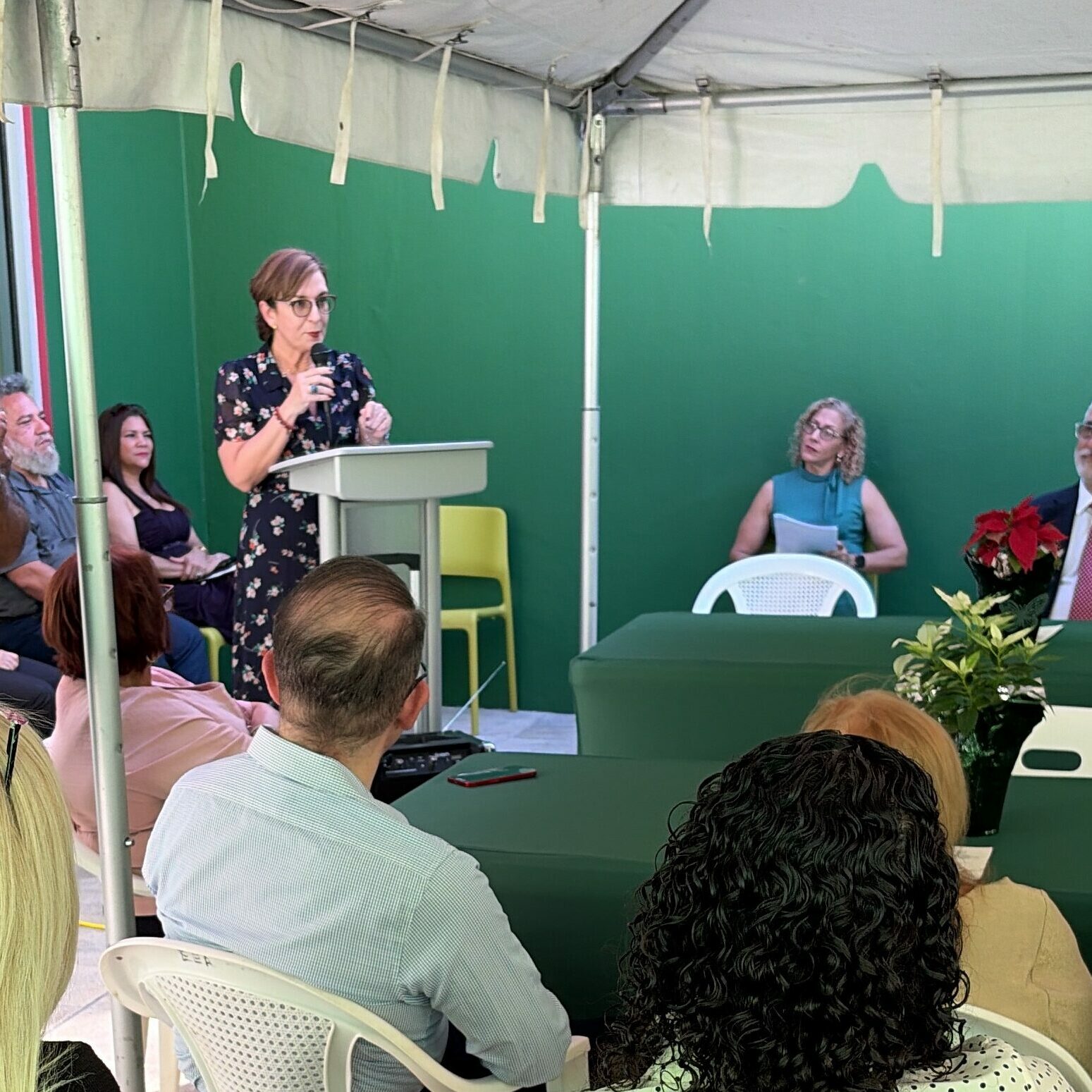 Bienvenida de parte de la presidenta de la UPR, Dra. Zayira Roldán.