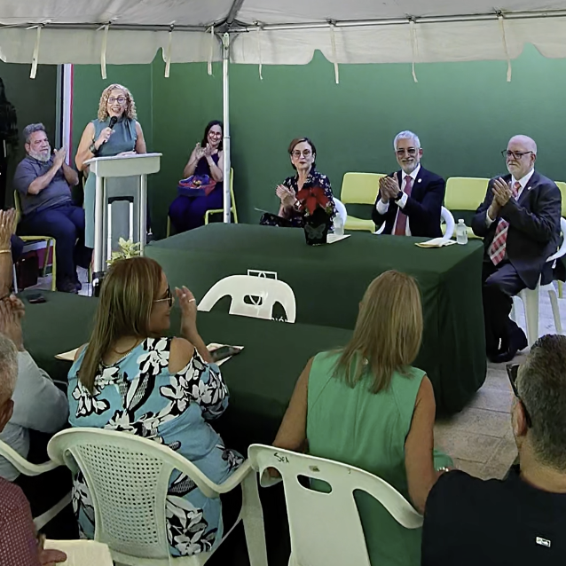 Inauguración del Museo la Decana de Facultad de Ciencias Agrícolas, Lynette Orellana