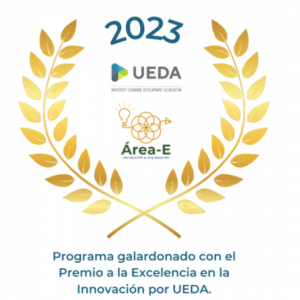 El Centro de Negocios y Desarrollo Económico (CNDE), adscrito al Colegio de Administración de Empresas del RUM es un programa establecido en 1986 con el propósito de fomentar el desarrollo económico y empresarial a través de toda la isla. El mismo es el único “University Center” en el Caribe auspiciado por la Administración de Desarrollo Económico Federal (EDA), que busca utilizar los recursos para la sostenibilidad a largo plazo de las empresas. Lleva 38 años brindándole servicios a los empresarios en Puerto Rico.   