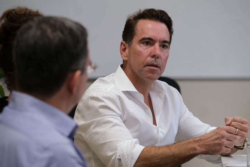Diez compañías se gradúan del programa Rising Entrepreneur de la mano del empresario boricua Orlando Bravo