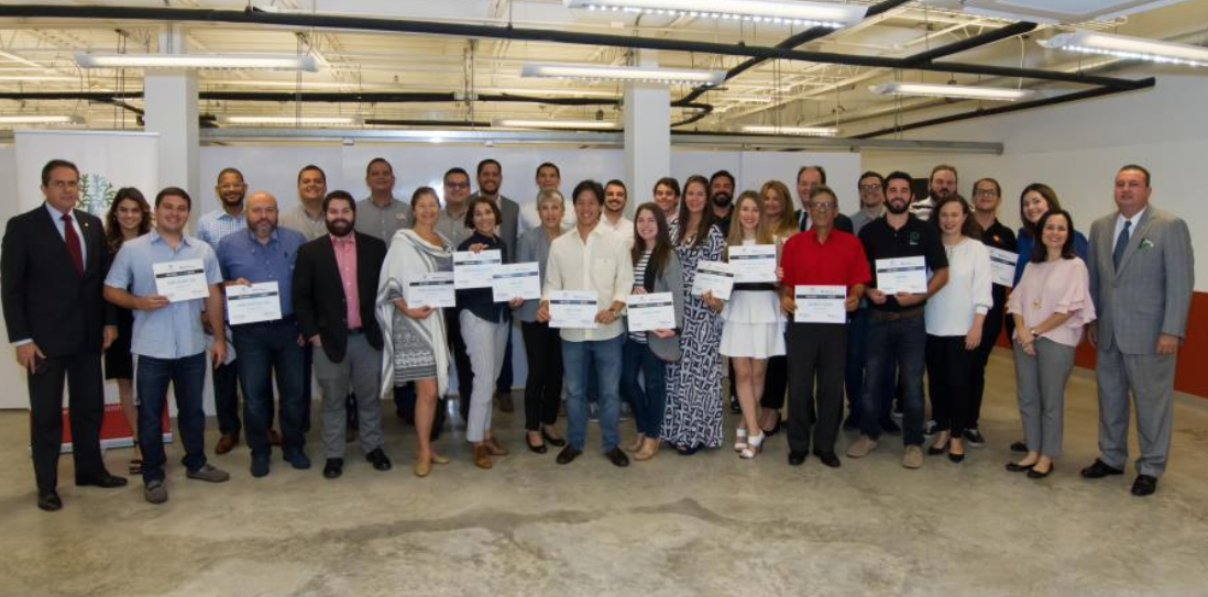 Empresas emergentes reciben ayuda tras María