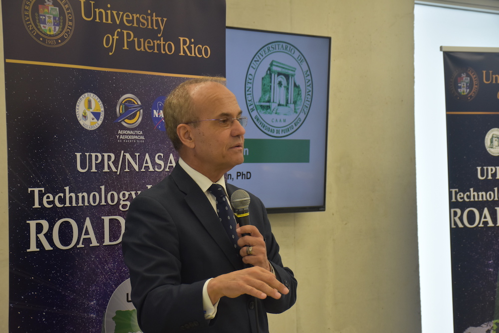 El presidente de la UPR, Jorge Haddock Acevedo, le dio la bienvenida a la delegación de NASA. Foto Mariam Ludim Rosa/Prensa RUM
