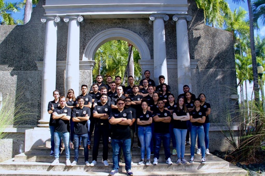 El capítulo estudiantil Students for the Exploration and Development of Space (SEDS), del Recinto Universitario de Mayagüez (RUM) de la Universidad de Puerto Rico (UPR), fue uno de los 15 equipos aceptados para participar en el 2020 Revolutionary Aerospace Systems Concepts Academic Linkage (RASC-AL) Forum de la Administración Nacional de la Aeronáutica y del Espacio (NASA). Suministrada El capítulo estudiantil Students for the Exploration and Development of Space (SEDS), del Recinto Universitario de Mayagüez (RUM) de la Universidad de Puerto Rico (UPR), fue uno de los 15 equipos aceptados para participar en el 2020 Revolutionary Aerospace Systems Concepts Academic Linkage (RASC-AL) Forum de la Administración Nacional de la Aeronáutica y del Espacio (NASA). Suministrada