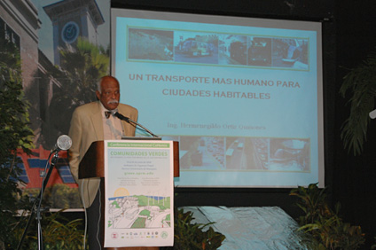 Hermenegildo Ortiz Quiñones, ex secretario del Departamento de Transportación y Obras Públicas, habló sobre la transportación en ciudades desarrolladas.