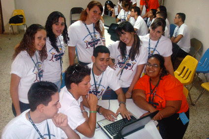 Este taller contó con la participación de maestros de ciencias provenientes de distintas partes de la Isla.