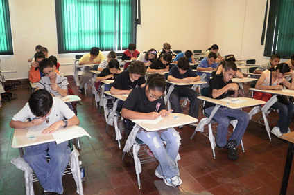 Durante la OMPR, participaron alumnos de escuela elemental, intermedia y superior, quienes tomaron un examen para cada uno de esos niveles.