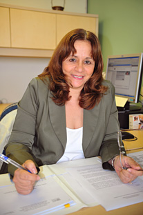 La doctora Ana Lebrón, directora asociada de la DECEP dirige el Programa de Preparación de Maestros en el RUM.