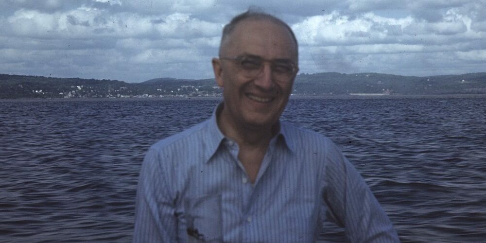 cropped-1225673_quarter