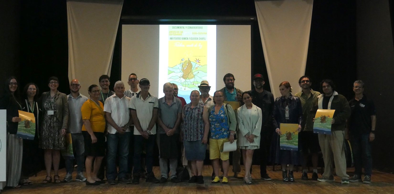 6-group-Rubias Rubias, canto de luz screening at UPRM