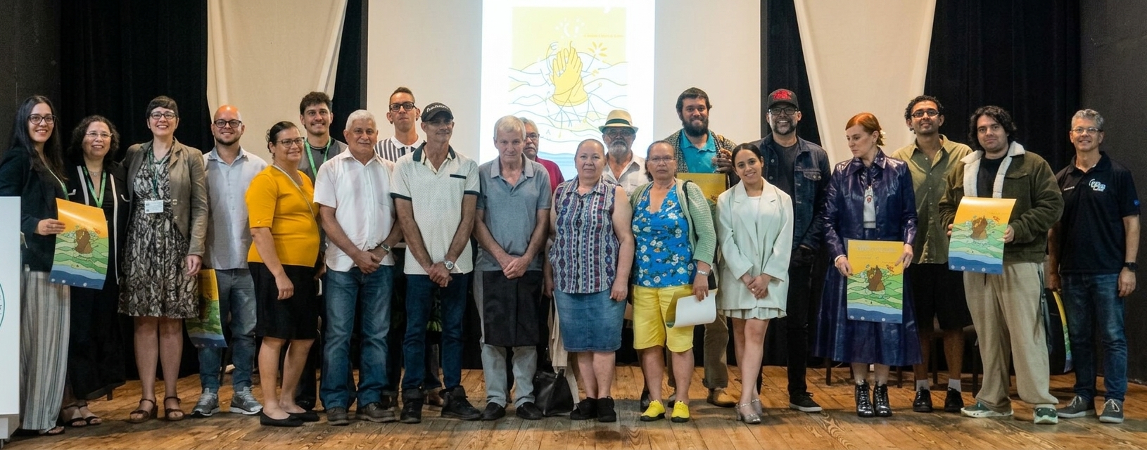The OHL with community members and collaborators / La OHL con miembros de la comunidad y colaboradores