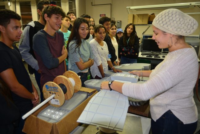 Durante una semana los estudiantes aprendieros sobre los diferentes roles en la Ingeniería Industrial. Foto Carlos Díaz/Prensa RUM Real Time PC