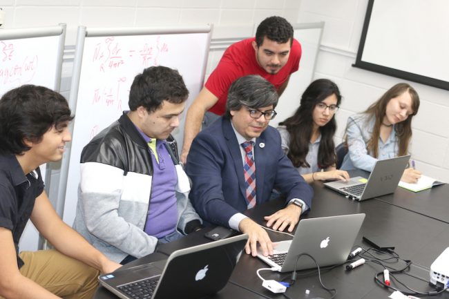 El Dr. Ubaldo Córdova, vicepresidente interino de la UPR y catedrático de Ingeniería del RUM, es el investigador principal de la propuesta. Suministrada