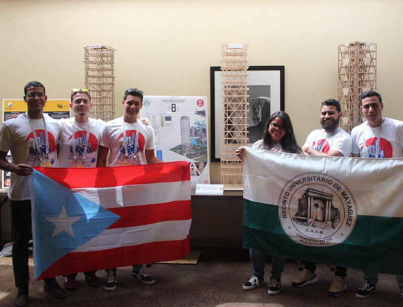 El UPRM Seismic Design Team 2018 que representó al Colegio en la pasada competencia de EERI. Desde la izquierda: Yuan Calderón Rivera, Christian G. Marrero Santiago, Michael A. Quiñones Ríos, Valerie Vélez Valentín, Milton G. Rodríguez Santos y Bryan Acevedo Marrero. (Suministrada) UPRM Seismic Design Team