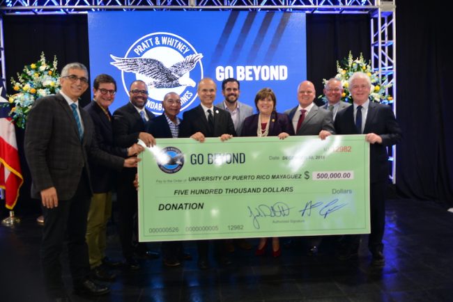El Recinto Universitario de Mayagüez (RUM) de la Universidad de Puerto Rico (UPR) recibió, esta semana, un donativo de $500 mil de la empresa Pratt & Whitney. Foto Carlos Díaz/Prensa RUM Pratt & Whitney