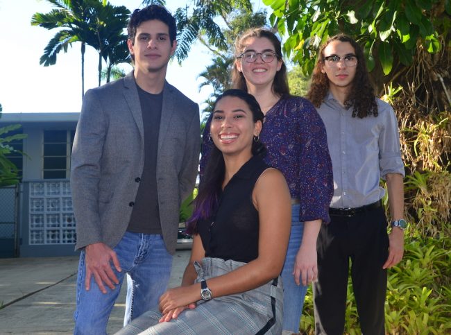 Desde la izquierda, Felipe Alonzo, Ashley del Valle, Lianne Vega y Aníbal Betancourt, los nuevos UIF. Foto Carlos Díaz/Prensa RUM UIF