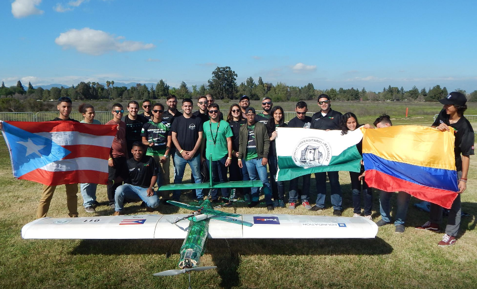 Tras una larga trayectoria en las competencias de la Sociedad de Ingenieros Automotrices (SAE), el equipo RUM Air Design del Recinto Universitario de Mayagüez, participará, por primera vez, en la categoría Advanced Class, cuyo reto es simular una misión espacial. Suministrada RUM Air Design