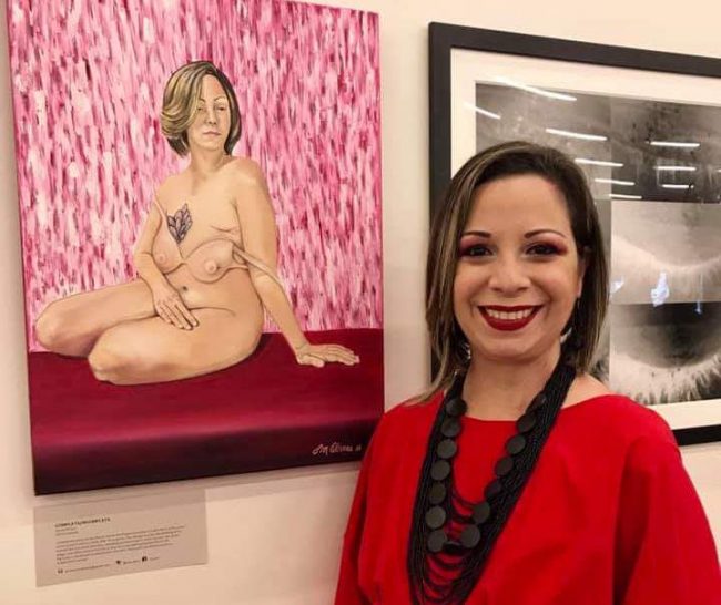 Susan Olivera junto a su obra Completa/Incompleta en el Tate. Suministrada Susan Olivera
