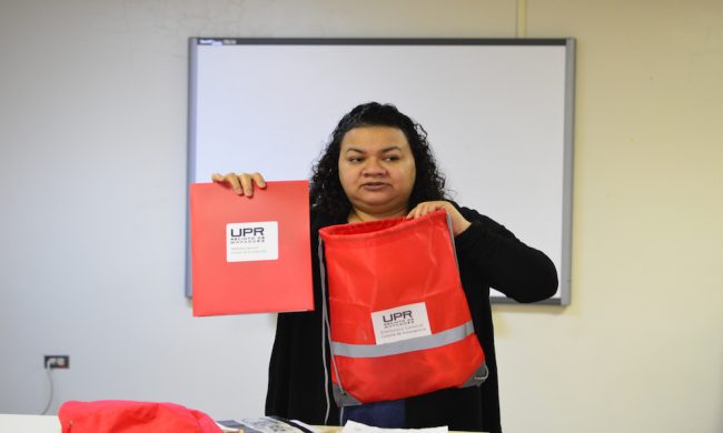 Miriam Centeno, de la Universidad de Illinois en Urbana-Champaign, revalidó su visita al RUM para adiestrar al personal de la Biblioteca General. (Foto por Carlos Díaz/Prensa RUM)