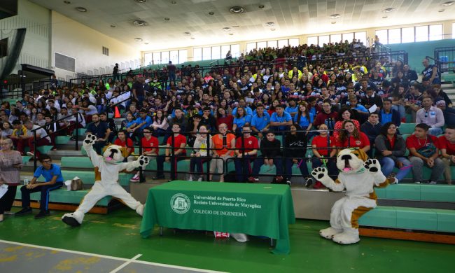 Alrededor de 800 estudiantes de escuelas de la región de nivel superior participaron en el evento X-STEM, que se celebró en el RUM por primera vez en Puerto Rico. (Foto por Carlos Díaz/Prensa RUM)