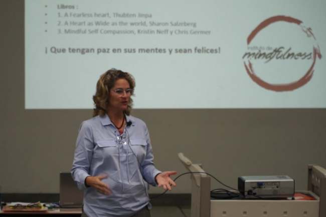 La maestra Verónica Fernández Díaz es directora del Instituto Mindfulness en Puerto Rico. (Foto captura)