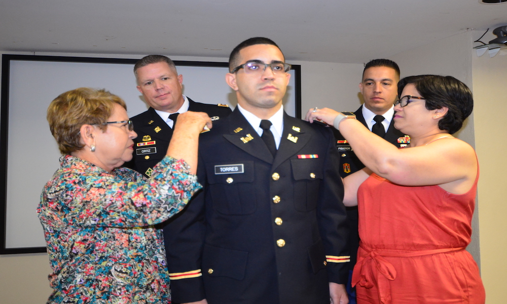 El Departamento de Ciencias Militares del Cuerpo de Adiestramiento para Oficiales de la Reserva del Ejército de los Estados Unidos (ROTC), del Recinto Universitario de Mayagüez (RUM), celebró su ceremonia de comisión a siete cadetes ascendidos a segundos tenientes.