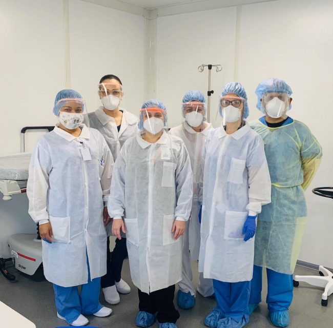 Personal del Hospital Metropolitano de Cabo Rojo. Suministrada Escudos faciales