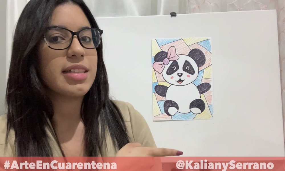 Kaliany Serrano Viera, estudiante de Psicología y Artes Plásticas del Recinto Universitario de Mayagüez (RUM), creó la iniciativa #ArteEnCuarentena, tras el acuartelamiento en Puerto Rico ante la pandemia del COVID-19 para ofrecer talleres de arte a niños.