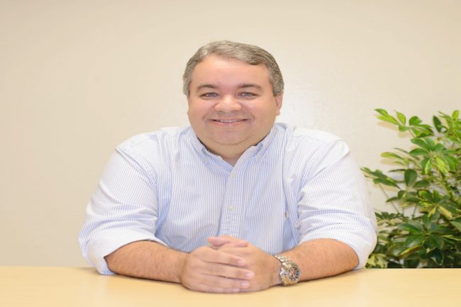 Entre otros recientes logros en su carrera, el doctor Arturo J. Hernández Maldonado, catedrático del Departamento de Ingeniería Química del RUM, fue seleccionado como conferenciante distinguido del James Y. Oldshue Lecture, del American Institute of Chemical Engineers (AIChE). (Suministrada)