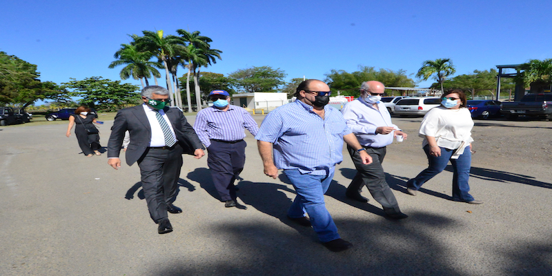 La Estación Experimental Agrícola (EEA), localizada en el municipio de Lajas, adscrito al Colegio de Ciencias Agrícolas (CCS) del Recinto Universitario de Mayagüez (RUM) de la Universidad de Puerto Rico (UPR), recibió la visita de Ramón González Beiró, recién designado como secretario de Agricultura con el propósito de mostrarle los trabajos de investigación y las instalaciones de la finca.