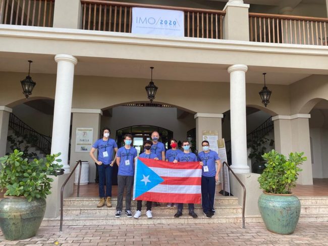 Equipo de las Olimpiadas Internacional de Matemáticas, celebrada virtualmente desde Rusia. Suministrada OMPR