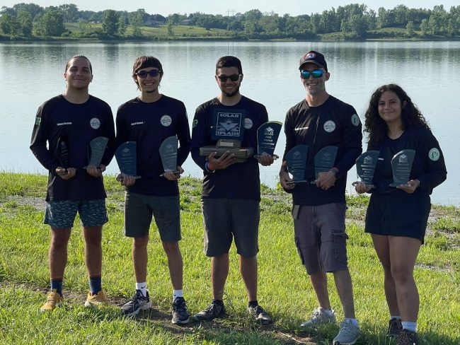 El UPRM Solar Boat Team, integrado por estudiantes del Colegio de Ingeniería del Recinto Universitario de Mayagüez (RUM) de la Universidad de Puerto Rico (UPR), dominó la competencia Solar Splash 2021, al coronarse, por primera vez, como campeones mundiales del evento que se celebró recientemente en Springfield, Ohio. Suministrada UPRM Solar Boat Team
