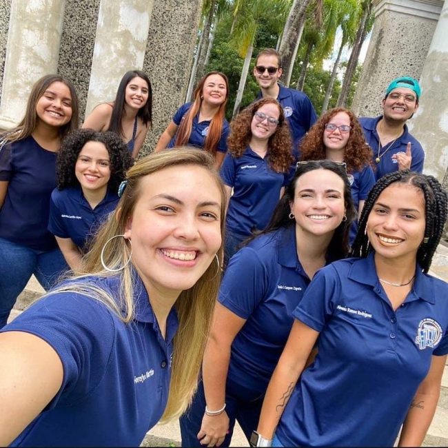 Durante el año académico SHRM-UPRM formó parte del Programa de Mentoría con San Jorge Children & Womens Hospital,  permitió que los estudiantes aplicaran los conceptos teóricos hacia la práctica de la diversidad e inclusión mediante la modalidad de Aprendizaje en servicio. Suministrada SHRM-UPRM