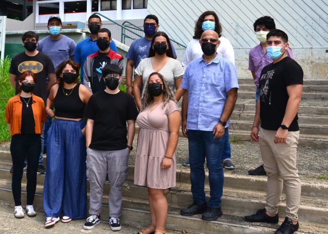 El doctor Sudhir Malik, catedrático del Departamento de Física del Recinto Universitario de Mayagüez (RUM), recibió una subvención de $375 mil de la Fundación Nacional de la Ciencia (NSF) para el proyecto denominado Física más allá del Modelo Estándar con el detector de píxeles CMS. Foto Carlos Díaz/Prensa RUM NSF Award
