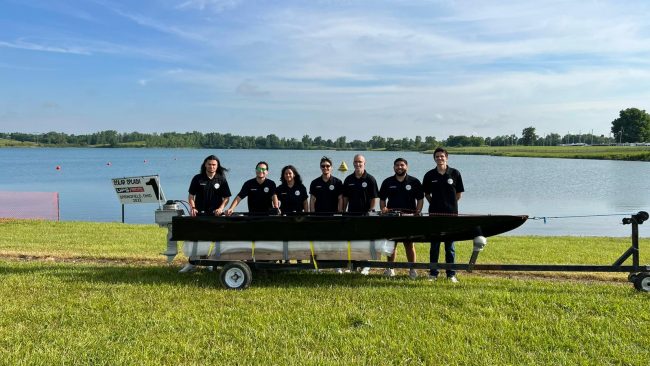 La embarcación del equipo UPRM Solar Boat, integrado por estudiantes del Colegio de Ingeniería del Recinto Universitario de Mayagüez (RUM), se coronó como la más veloz de la competencia Solar Splash 2022, que se celebró recientemente en Springfield, Ohio. Suministrada UPRM Solar Boat