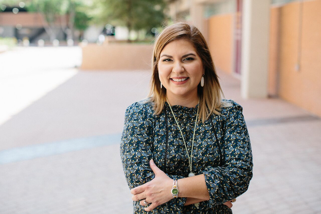 La doctora Karen Ríos Soto, catedrática del Departamento de Ciencias Matemáticas del Recinto Universitario de Mayagüez (RUM), fue seleccionada por la Sociedad Americana de las Matemáticas (AMS, por sus siglas en inglés) para exponer su trabajo científico como parte de los Momentos Matemáticos, un programa que promueve la apreciación y comprensión del papel que juegan las matemáticas en la ciencia, la naturaleza, la tecnología y la cultura humana.