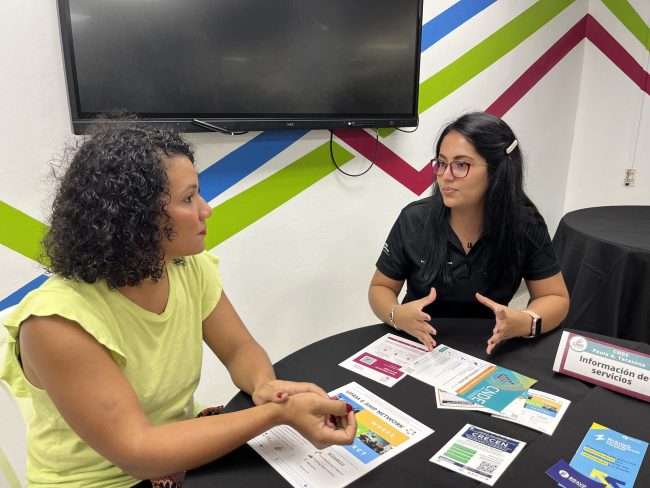 Con el fin de continuar fortaleciendo el ecosistema de emprendimiento tanto en el Recinto Universitario de Mayagüez (RUM), como en el área oeste de Puerto Rico, el Centro de Negocio y Desarrollo Económico (CNDE), adscrito al Colegio de Administración de Empresas del recinto mayagüezano de la Universidad de Puerto Rico (UPR), llevó a cabo el evento E-ship Meetup 2022.  Prensa RUM E-ship Meetup 2022