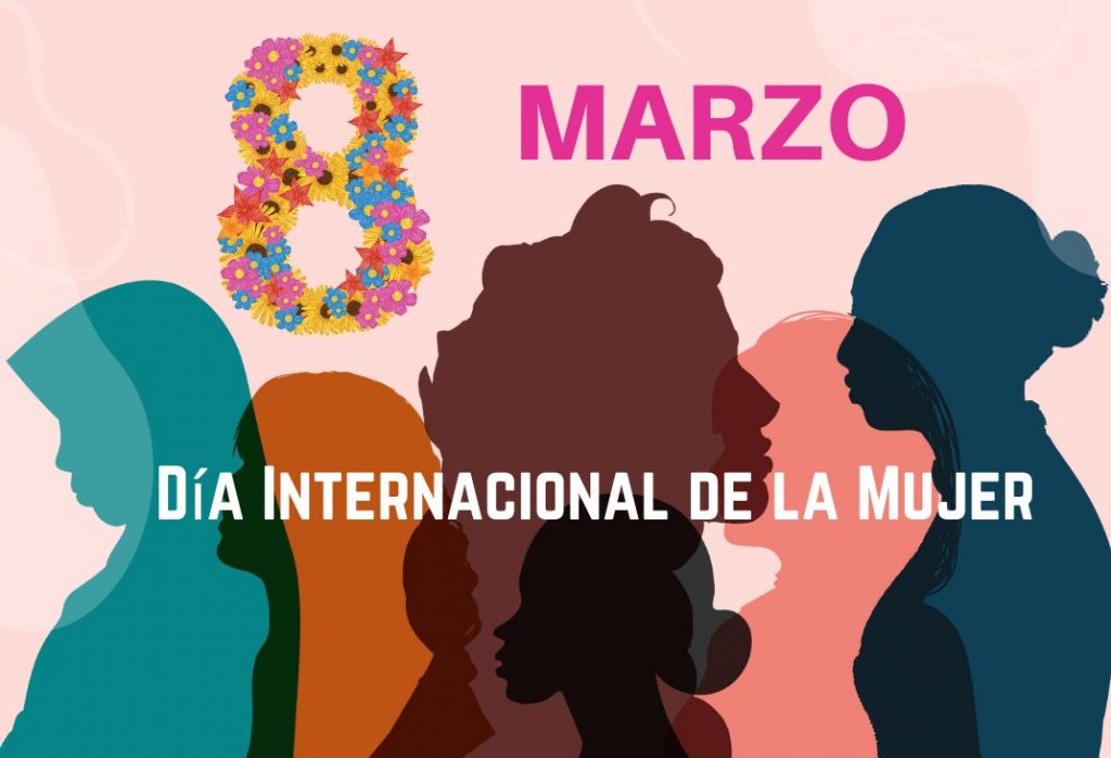 El Proyecto de Apoyo Siempre Vivas, del recinto mayagüezano de la Universidad de Puerto Rico, llevó a cabo una marcha silente desde la casita de Siempre Vivas hasta la escultura del Árbol de la Vida, para conmemora el Día Internacional de la Mujer y recordar las luchas dadas por las mujeres en pos de la equidad.