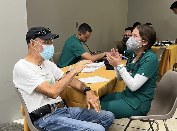 El Recinto Universitario de Mayagüez (RUM) fue sede de la feria de salud RCM Vital, una iniciativa del Consejo General de Estudiantes (CGE) del Recinto de Ciencias Médicas de la Universidad de Puerto Rico (UPR), para ofrecer clínicas de salud gratuitas a la comunidad.