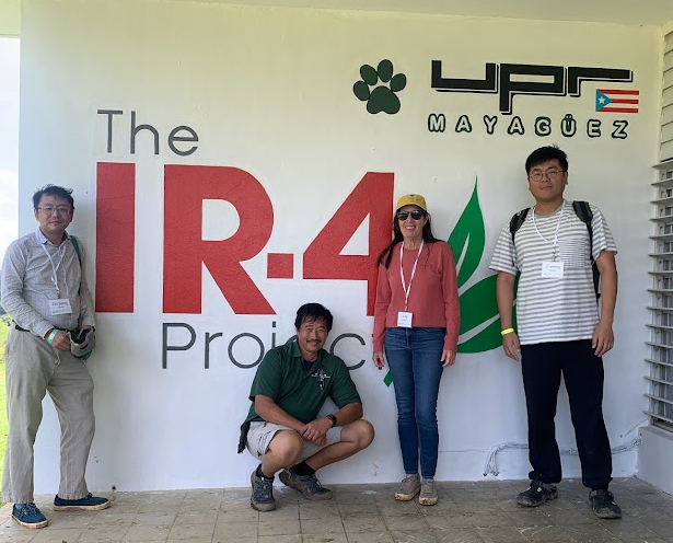 La Estación Experimental Agrícola (EEA) en Corozal, adscrita al Colegio de Ciencias Agrícolas (CCA) del Recinto Universitario de Mayagüez (RUM), se convirtió por primera vez en la sede de la conferencia educativa del proyecto IR-4, cuya misión principal es promover opciones de manejo e plagas y el cultivo de cosechas saludables, al mismo tiempo que celebró sus 60 años de fundación. Las instalaciones han servido a los agricultores al facilitar los procesos de registro de plaguicidas en cultivos menores como farináceos y frutas, que contó con casi una centena de participantes.