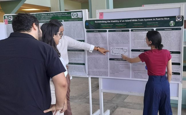 Se presentaron 54 proyectos de investigación de estudiantes de los departamentos de Química, Biología, Biotecnología Industrial, Geología, Ciencia Animal, Ingeniería Química, Ingeniería Industrial,  Ingeniería Civil, y Ciencias de Ingeniería y Materiales. Suministrada Sigma Xi Poster Day