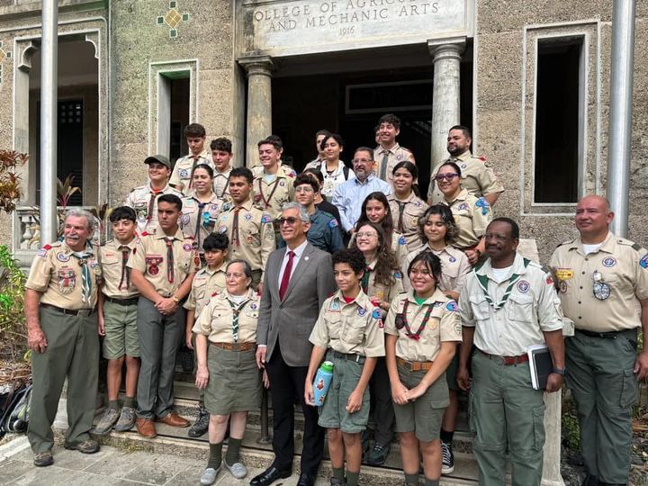 La Tropa 39 del RUM fue fundada en 1989, y actualmente la componen 22 varones y 14 féminas, entre las edades de 10 a 18 años. Suministrada