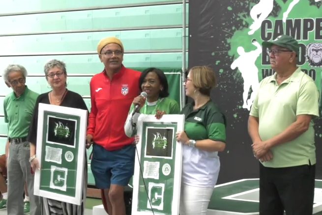 La atleta Nilsa M. París Millán y Carlos Acosta fueron los deportistas homenajeados. Foto José Jiménez Orfila/Prensa RUM