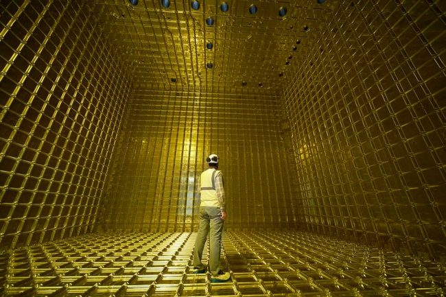 Interior de un protoDUNE, parte de programa piloto de lo que será la construcción final de un detector gigante de neutrinos. Suministrada Interior de un protoDUNE, parte de programa piloto de lo que será la construcción final de un detector gigante de neutrinos. Suministrada
